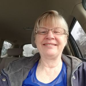 Meet your Posher, Laurie